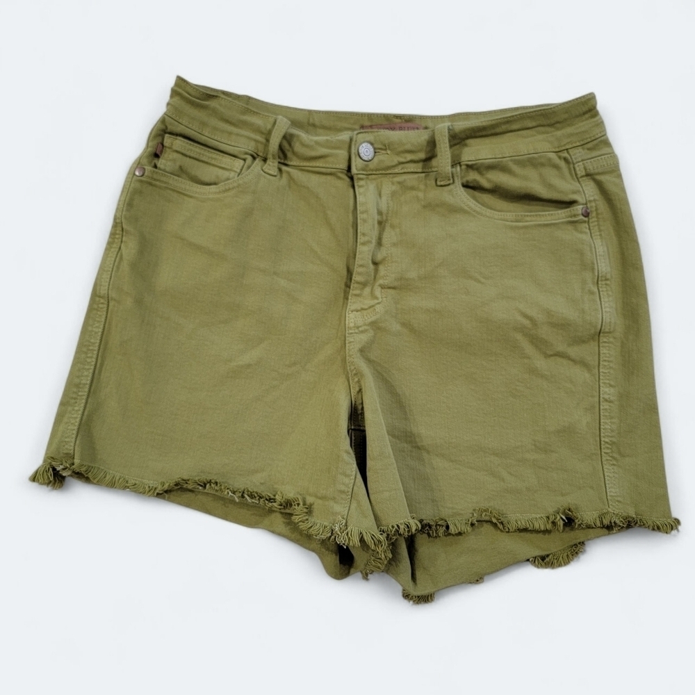 Judy Blue Matcha Green Mid Rise Cutoff Denim Shorts Fray Hem Garment Dyed 1X